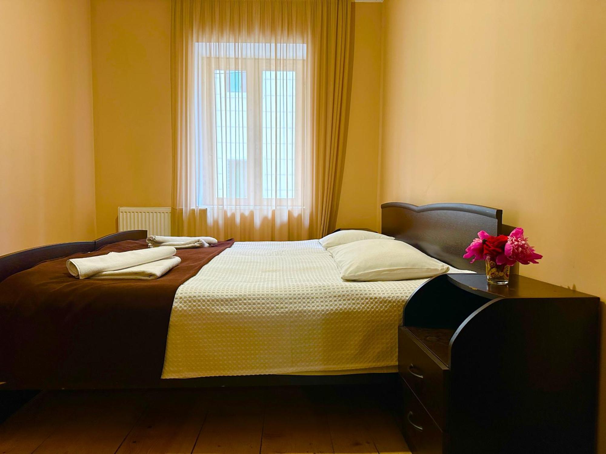 Mziuri Guest House Местия Экстерьер фото